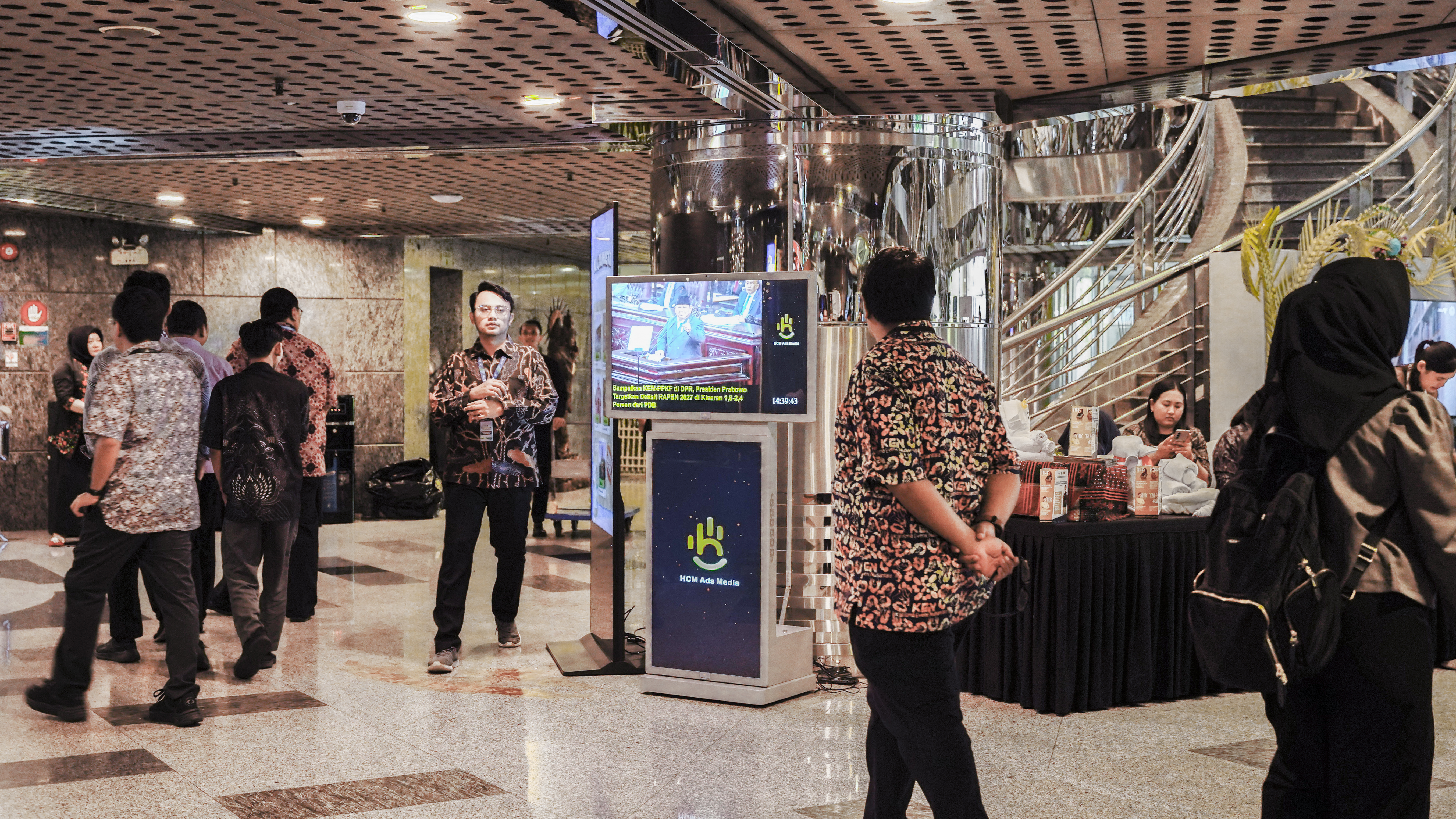 Captive Audience DOOH Strategy