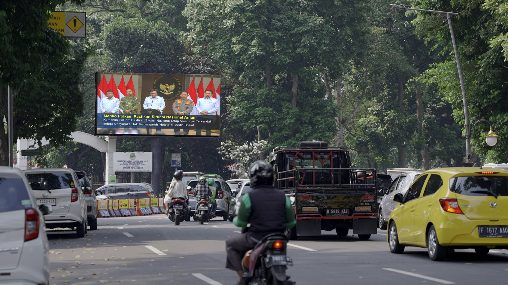 Videotron outdoor digital screen